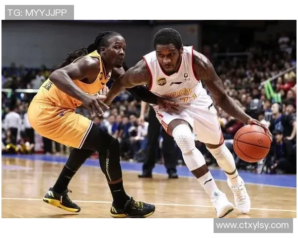 广州羽毛球队以59分稳居联赛积分榜首位展现强劲实力