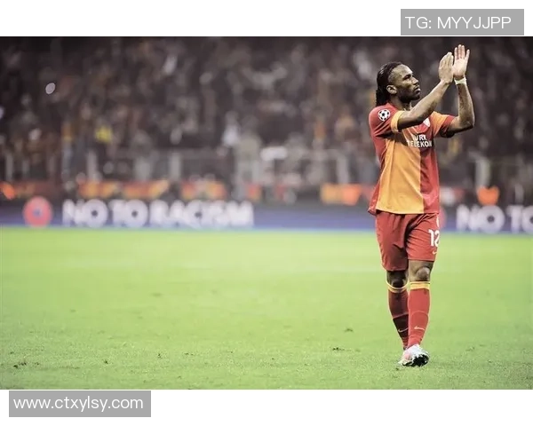 足球明星球员霸气展现无遗引领赛场风潮的魅力与实力